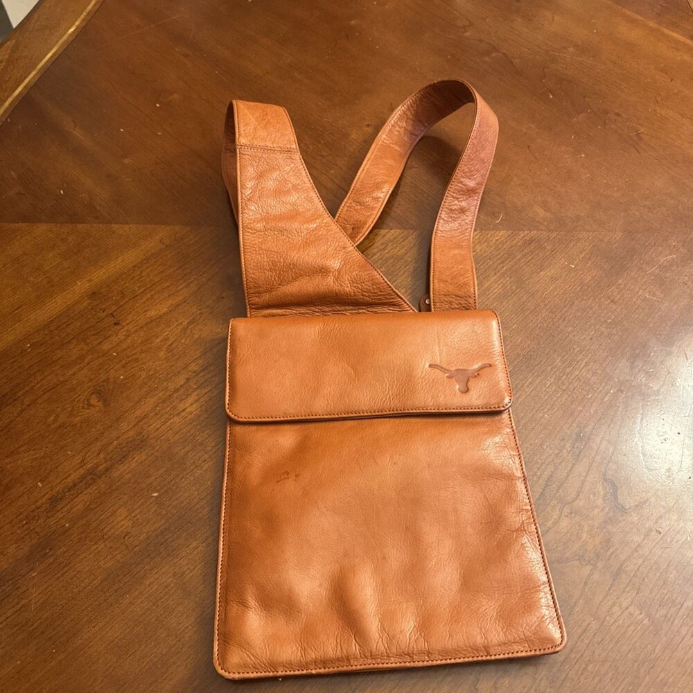 Canton Outback Sling Bag Texas Longhorns - Picture 2 of 9